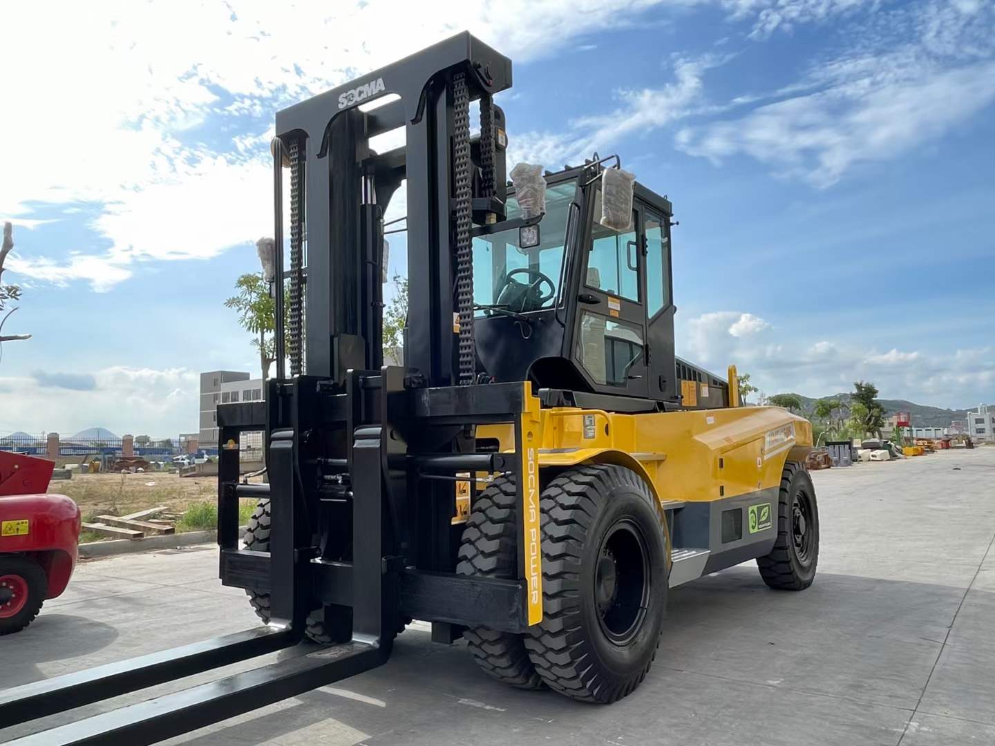 SOCMA Forklift 16t Capacity For Rent