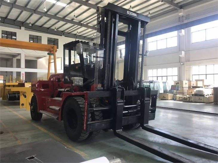 16 Ton Forklift Engine Cummins Good For Logistics