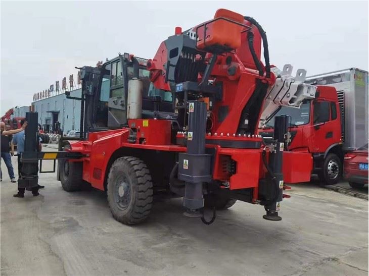 crane forklift (1)