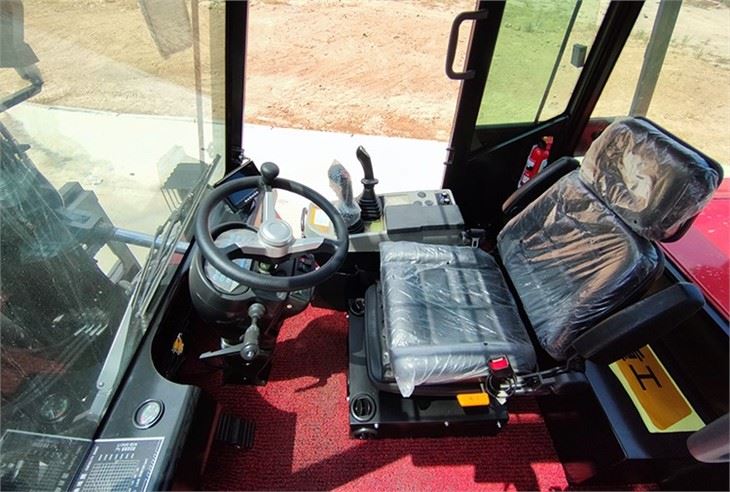 SOCMA Heavy Equipment 15t Forklift For Port
